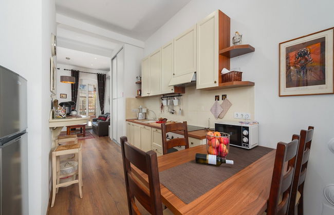 Apartment With View - Photo 12