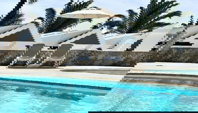 Photo 1 - Caleta de Fuste Apartment- Sleeps4- Pool- Garden