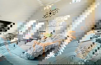 Foto 1 - Lullaby Loft 3 Bedroom Condo by RedAwning