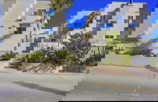 Foto 1 - Coastal Hideaway