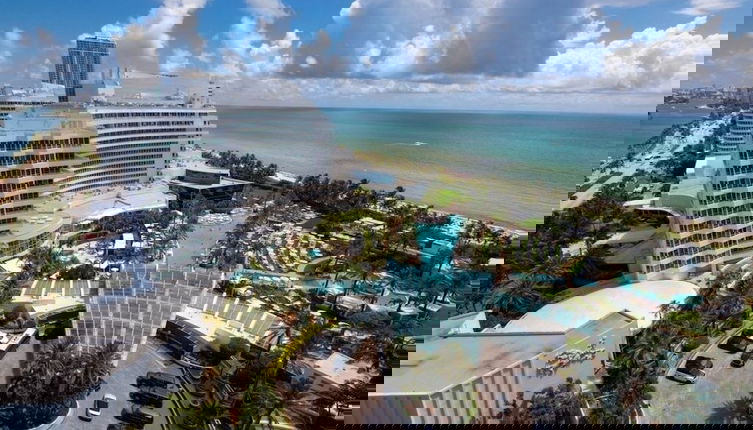 Foto 1 - Fontainebleau Tresor Bay/ocean View Junior Suite 1 Bedroom Hotel Room