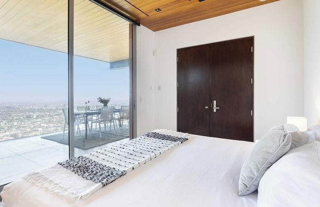 Hollywood Overlook by Avantstay Private Pool + Hot Tub Panoramic Views - Photo 32