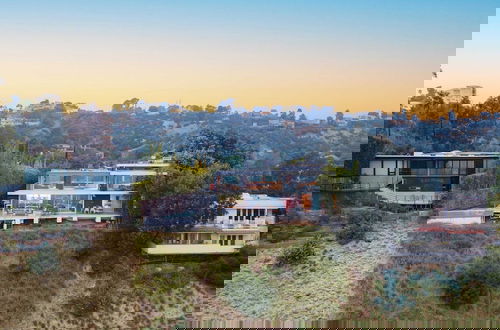 Foto 6 - Hollywood Overlook by Avantstay Private Pool + Hot Tub Panoramic Views
