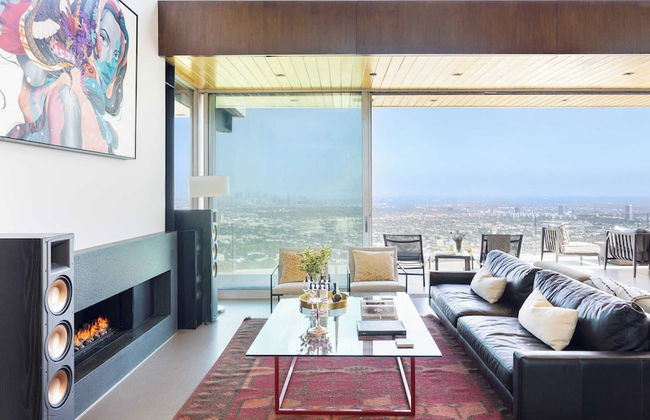 Hollywood Overlook by Avantstay Private Pool + Hot Tub Panoramic Views - Photo 5