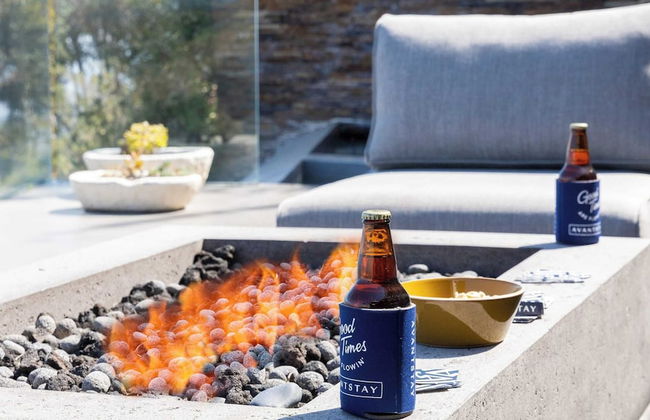 Hollywood Overlook by Avantstay Private Pool + Hot Tub Panoramic Views - Photo 16