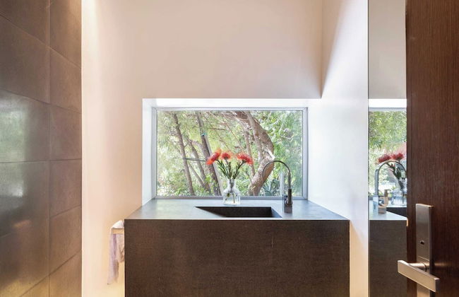 Hollywood Overlook by Avantstay Private Pool + Hot Tub Panoramic Views - Photo 37