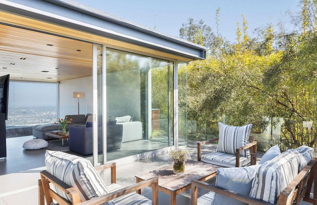 Hollywood Overlook by Avantstay Private Pool + Hot Tub Panoramic Views - Photo 23