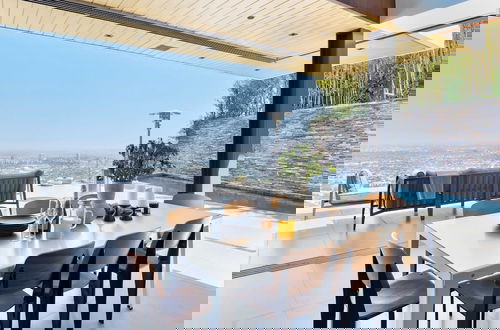 Foto 7 - Hollywood Overlook by Avantstay Private Pool + Hot Tub Panoramic Views