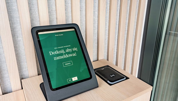 Check-in e check-out automático