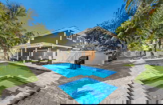 Foto 1 - Sea La Vie 3 Bedroom Home by RedAwning