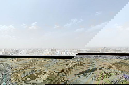 Foto 12 - Luxury 1B With Balcony in Blue Wave Tower Dubai