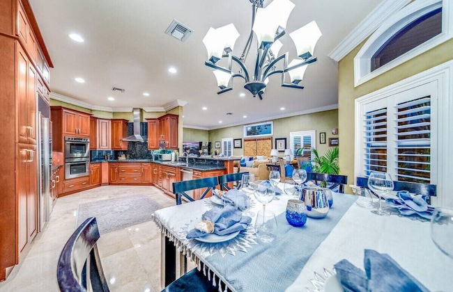 50% off 5BR Luxury Mins to Las Olas, Shops & Beach - Foto 28