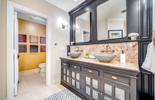 50% off 5BR Luxury Mins to Las Olas, Shops & Beach - Foto 18