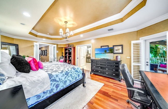 50% off 5BR Luxury Mins to Las Olas, Shops & Beach - Foto 5
