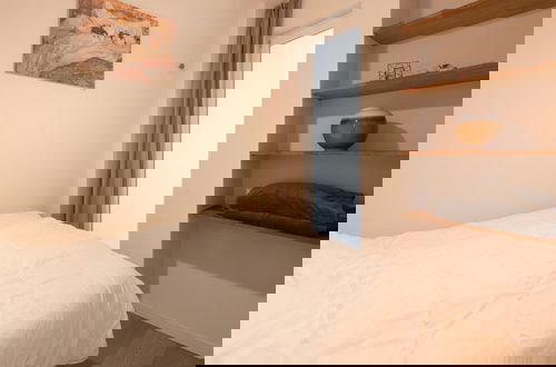 Photo 4 - Beautiful Apartment With sea View