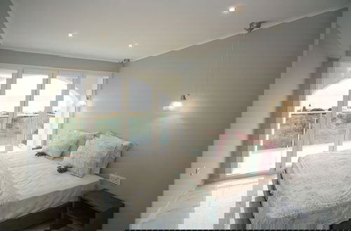 Foto 13 - Gigi Star Luxury ApartVilla with Pool, Sea View