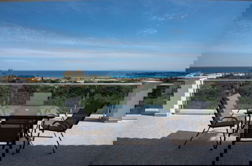 Foto 40 - Gigi Star Luxury ApartVilla with Pool, Sea View