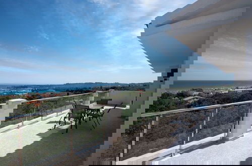 Foto 41 - Gigi Star Luxury ApartVilla with Pool, Sea View