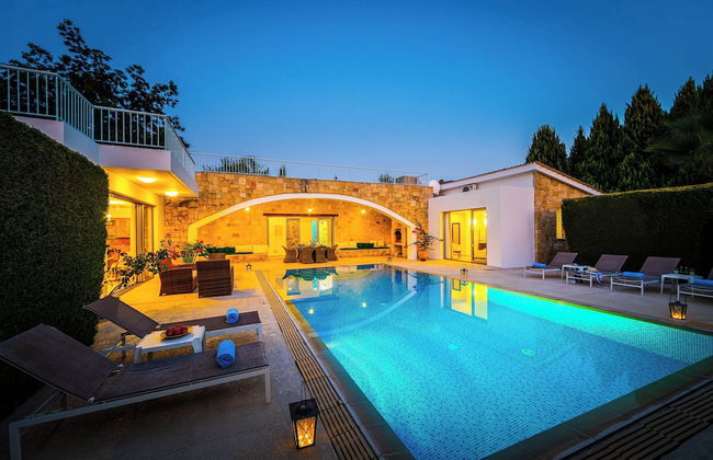Villa Zoey - Photo 1