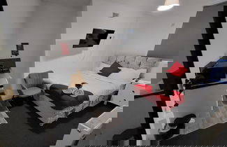 Foto 6 - Comfortable Stay - Fishpond Dr