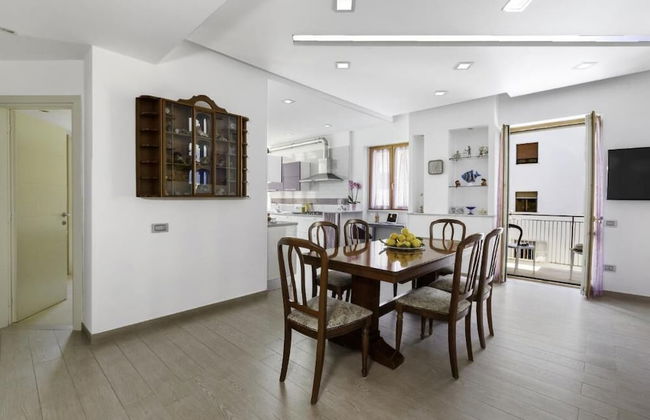 ROSE SORRENTO HOUSE - Photo 14