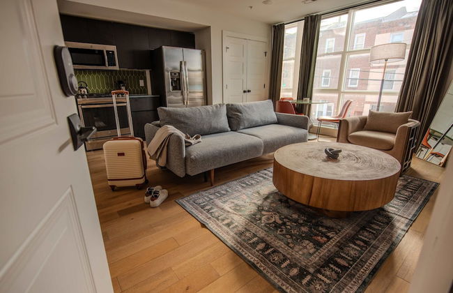 Sosuite 2BR Apt w W D Newly Renovated - Foto 1
