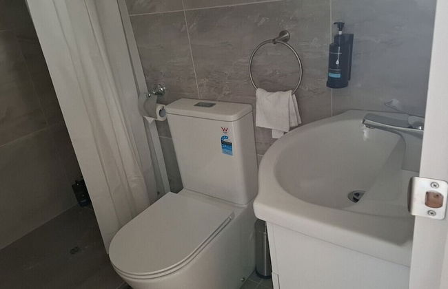 1 Double 2 single 2 Sofa Beds Suite 4 - Foto 13