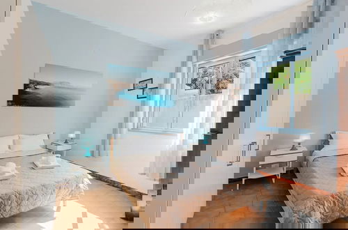 Photo 2 - ARCHI