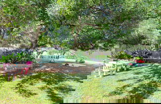 Photo 3 - Charming 3BR Sandstone Haven