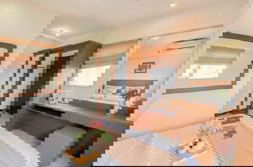 Foto 5 - Best Location And Cozy 2Br At The Wave Kuningan Apartment