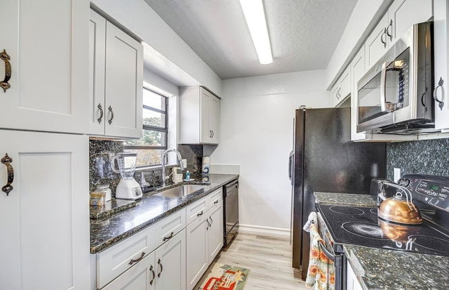 Family-friendly 4BR Home: Full Kitchen, Near Beach - Foto 10