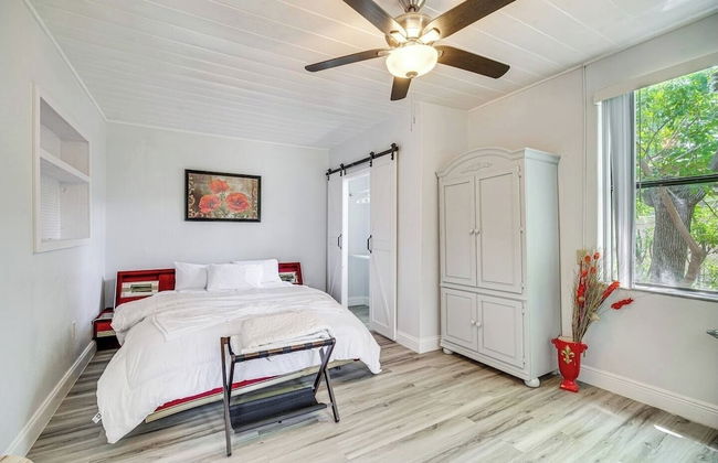 Family-friendly 4BR Home: Full Kitchen, Near Beach - Foto 23