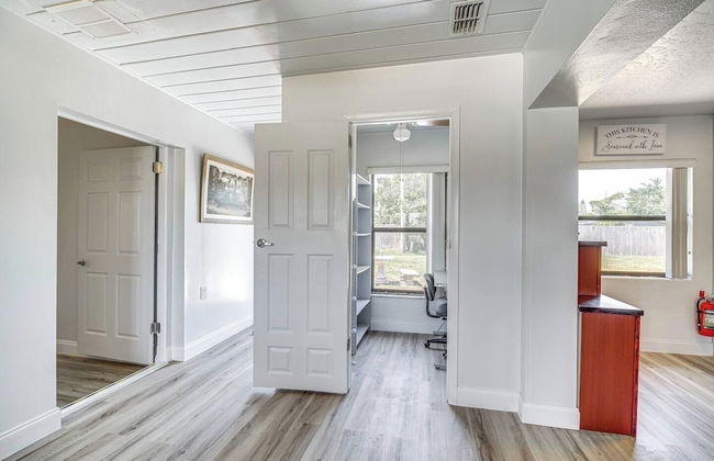 Family-friendly 4BR Home: Full Kitchen, Near Beach - Foto 17