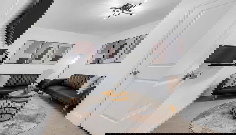 Foto 1 - Modern 2 Bdrm Near NYC American Dream Mall