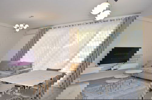Foto 1 - White Moon Apartment 302