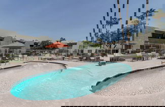 Foto 2 - Rustic Modern Townhouse Old Town 4 Heated Pools