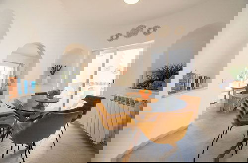 Photo 21 - Pomba Beautifully Renovated With Heated Pool