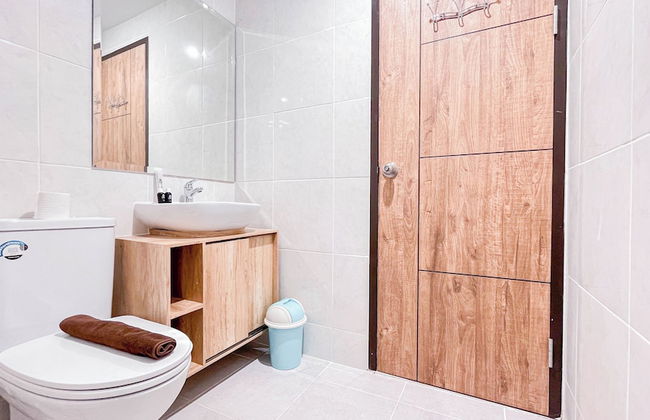 The Simply Look 1Br Apartment At Delft Ciputra Makassar - Foto 20