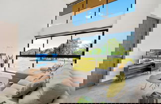 Photo 1 - 8 min walk to Beach Pool & Golf