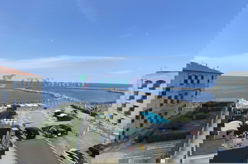 Foto 10 - Seafront Building With Private Parking Space-rif Ross2m