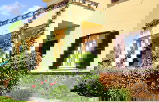 Foto 3 - Villa Montecasciano - 8 Sleeps Private Garden
