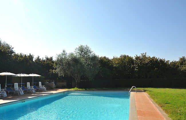 Villa Montecasciano - 8 Sleeps Private Garden - Foto 50