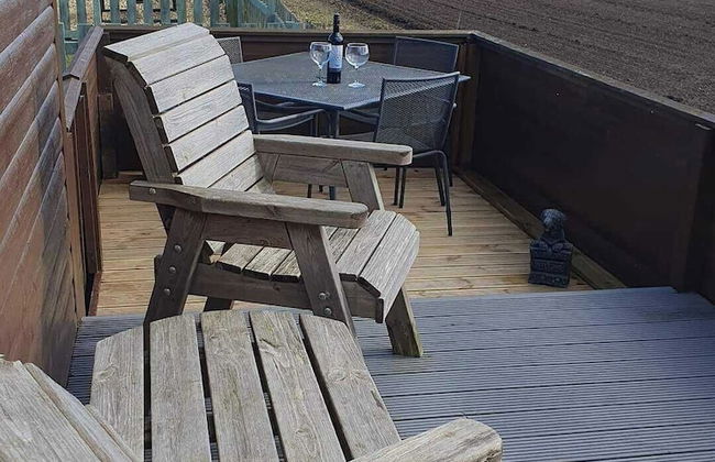 2 Bed Chalet Sleeps 5 - Pets, Parking, Sea Views - Foto 18