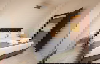 Foto 3 - The White Marble Luxury City Apt