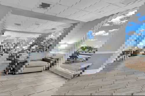 Foto 35 - Bluewater Resort 1501