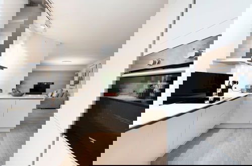 Foto 17 - Dinesen Collection Condo by Royal Theatre