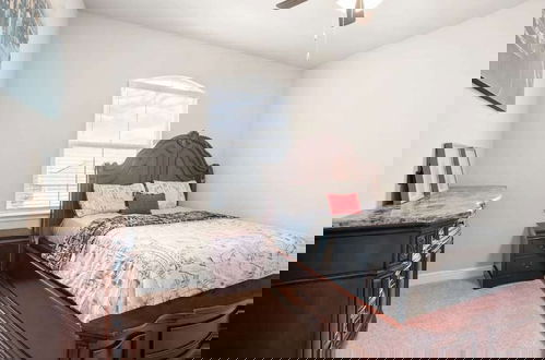 Foto 6 - Modern Luxury 4BD Home Near Dallas TX