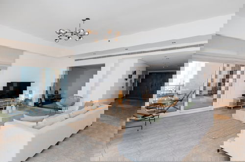 Foto 8 - Modern 3BR Maid at the Palm w Pool and Gym