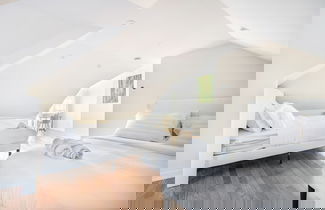 Foto 1 - 3BR Prime Luxury near NYC w Arcade Room