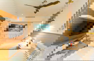 Foto 3 - 3 Br. Ocean Front PH With Stunning Views